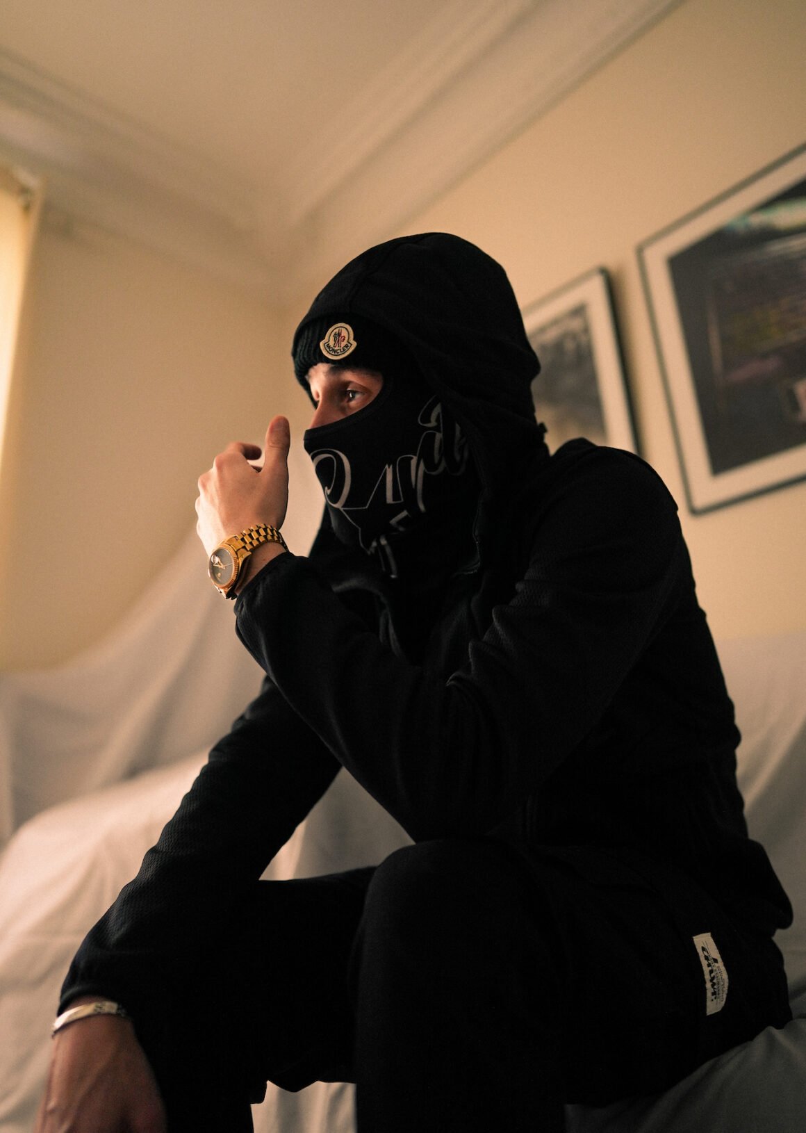 YNG Trvpboy: Un artiste émergeant avec une identité visuelle forte 4 2 1