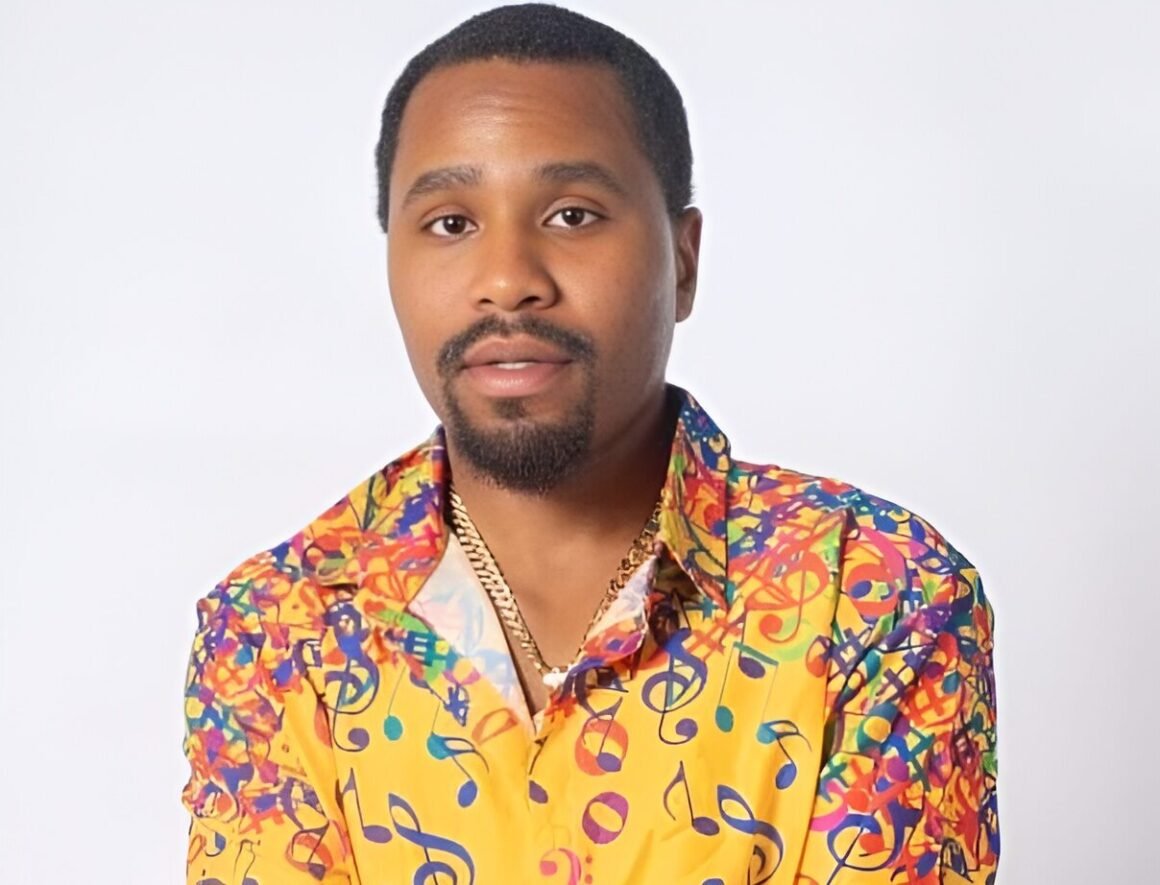 Malak Shalom Brings Faith and Fire on The Undocumented Alienz 1 https fenomenmag.commalak shalom brings faith and fire on the undocumented alienz